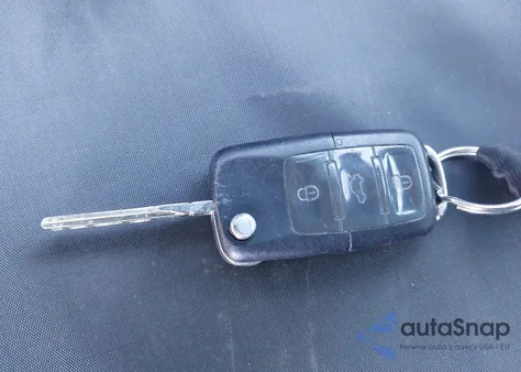 2010 Volkswagen Gti 2-Door z USA, uszkodzony, nr VIN WVWFD7AJ2AW154240